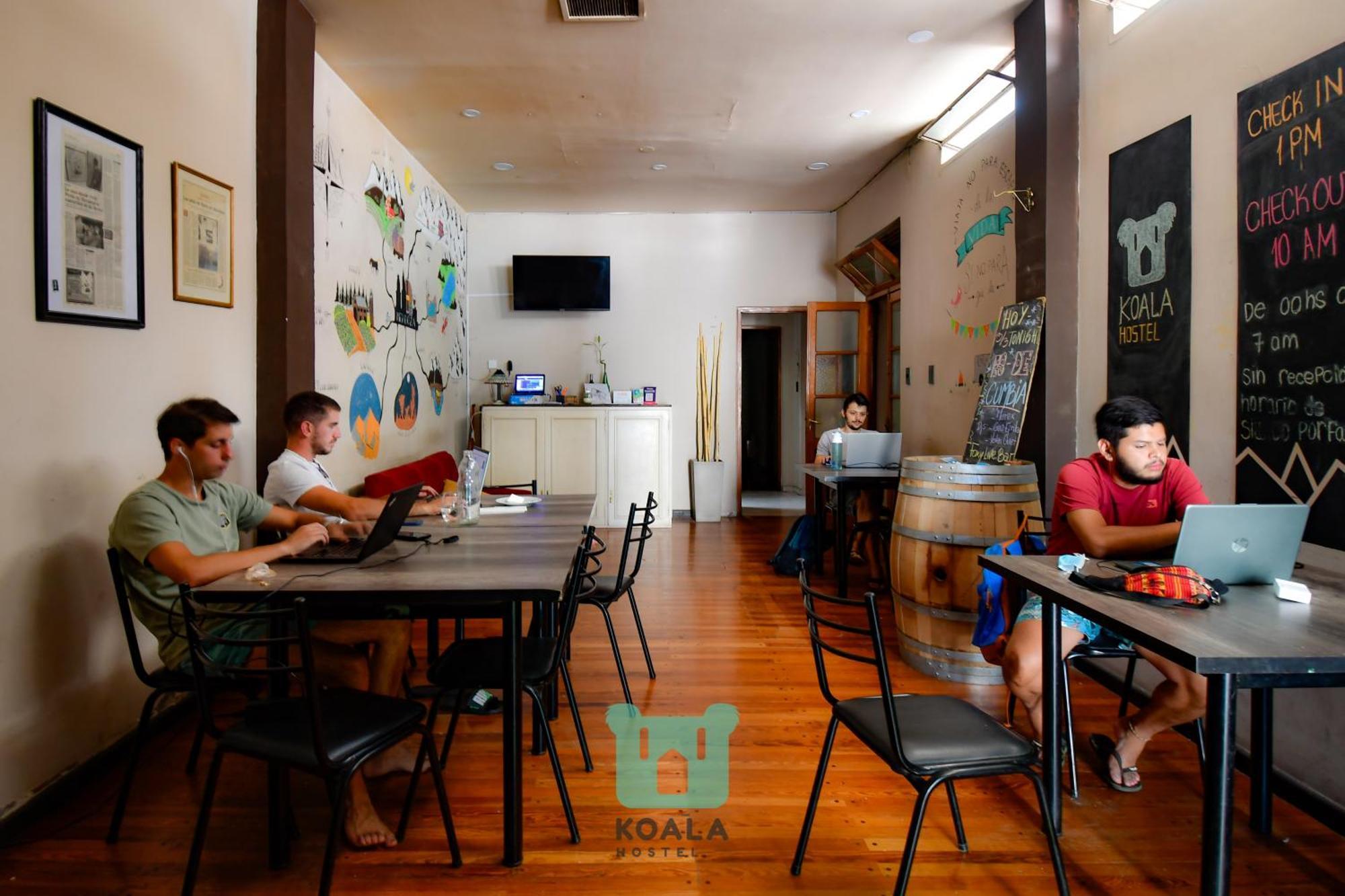 Koala Hostel Mendoza Eksteriør billede
